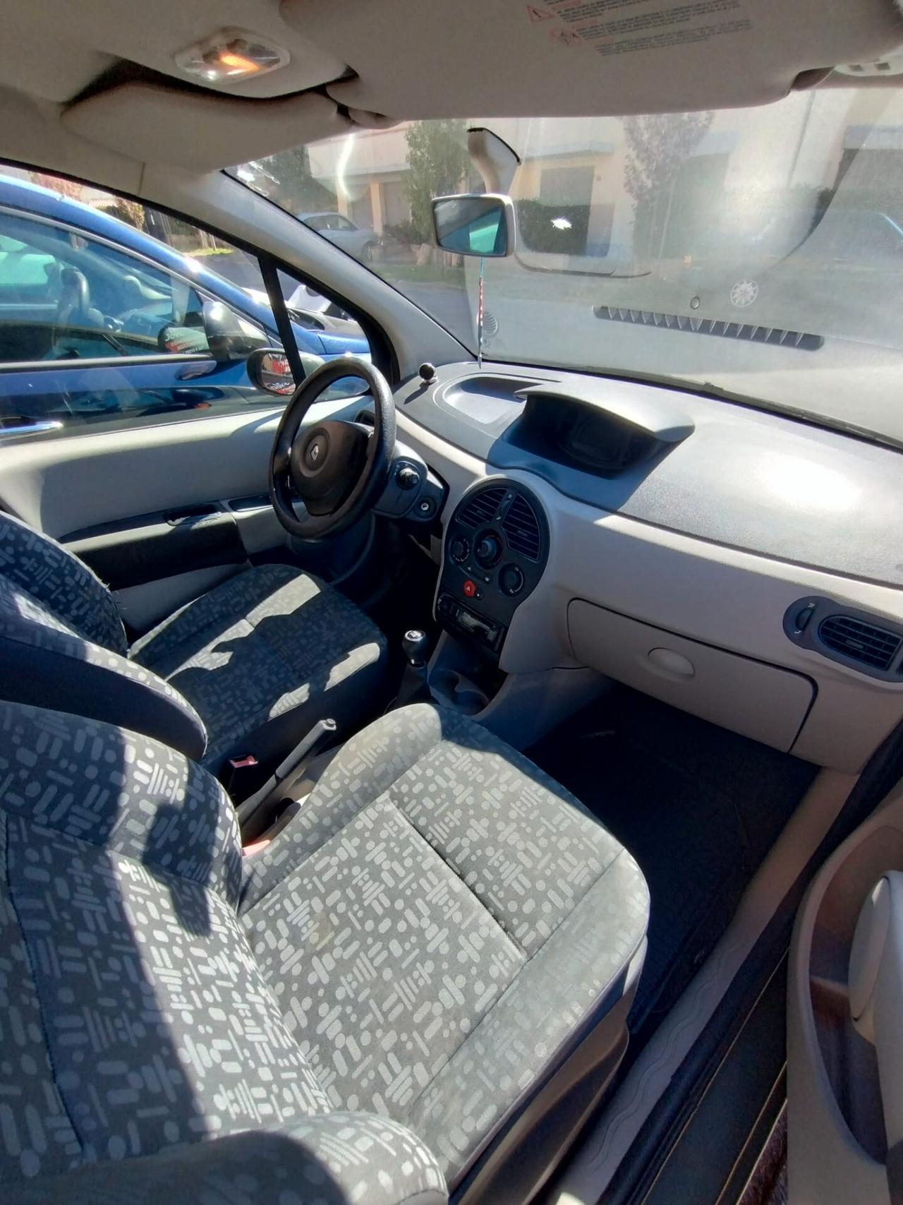 Renault Modus 1.2 16V Luxe Privilège