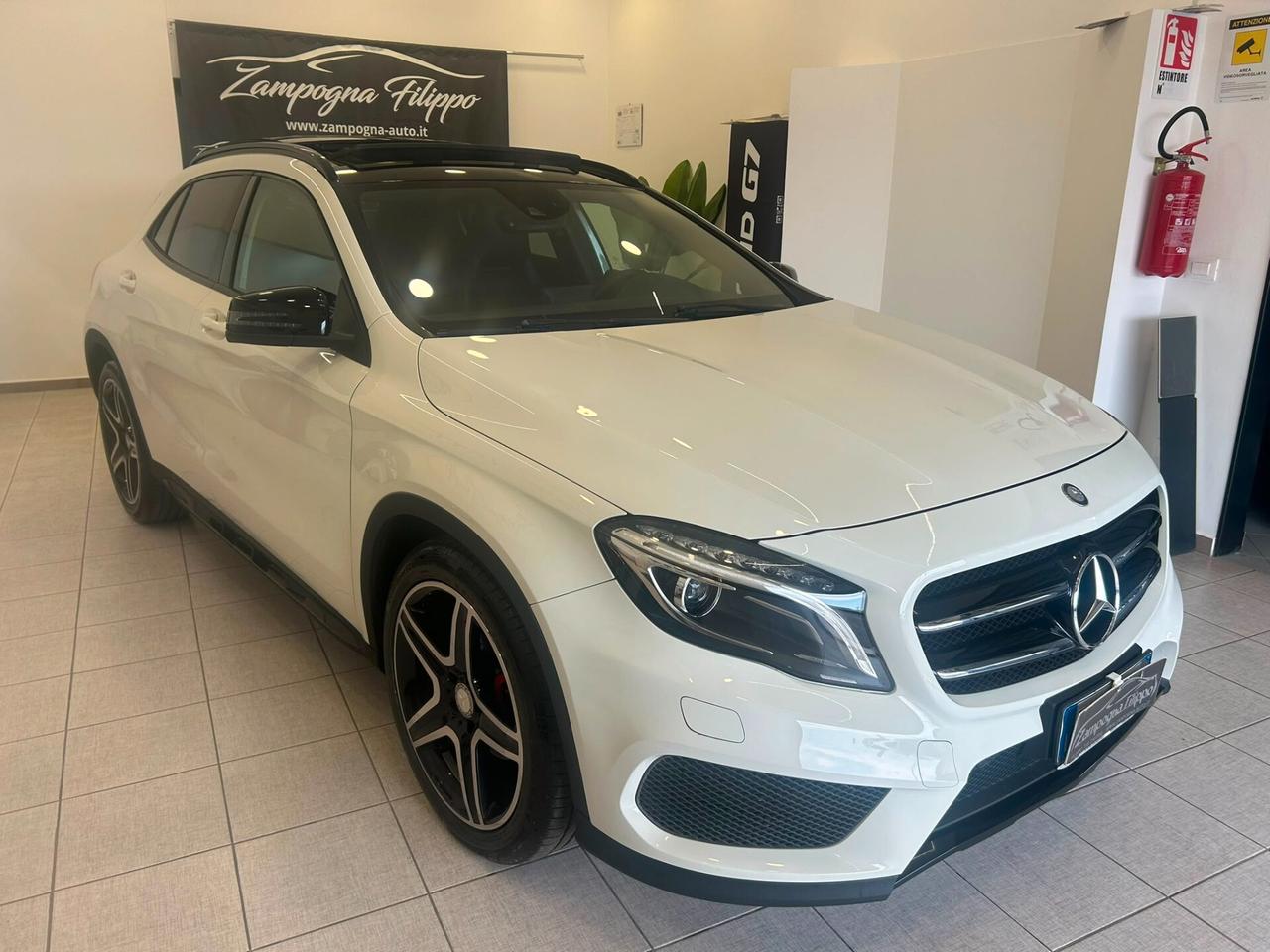 Mercedes GLA 200 CDI 136CV Premium TETTO 2015