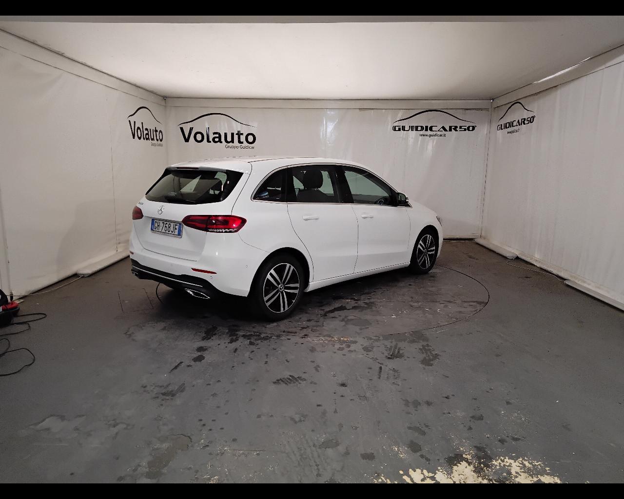 Mercedes-Benz Classe B - W247 2018 - B 180 d Sport Plus auto