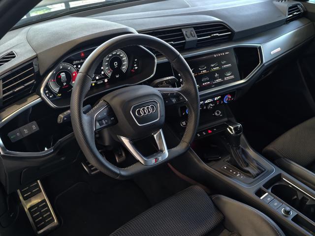 AUDI Q3 35 TDI S tronic Identity Black S line