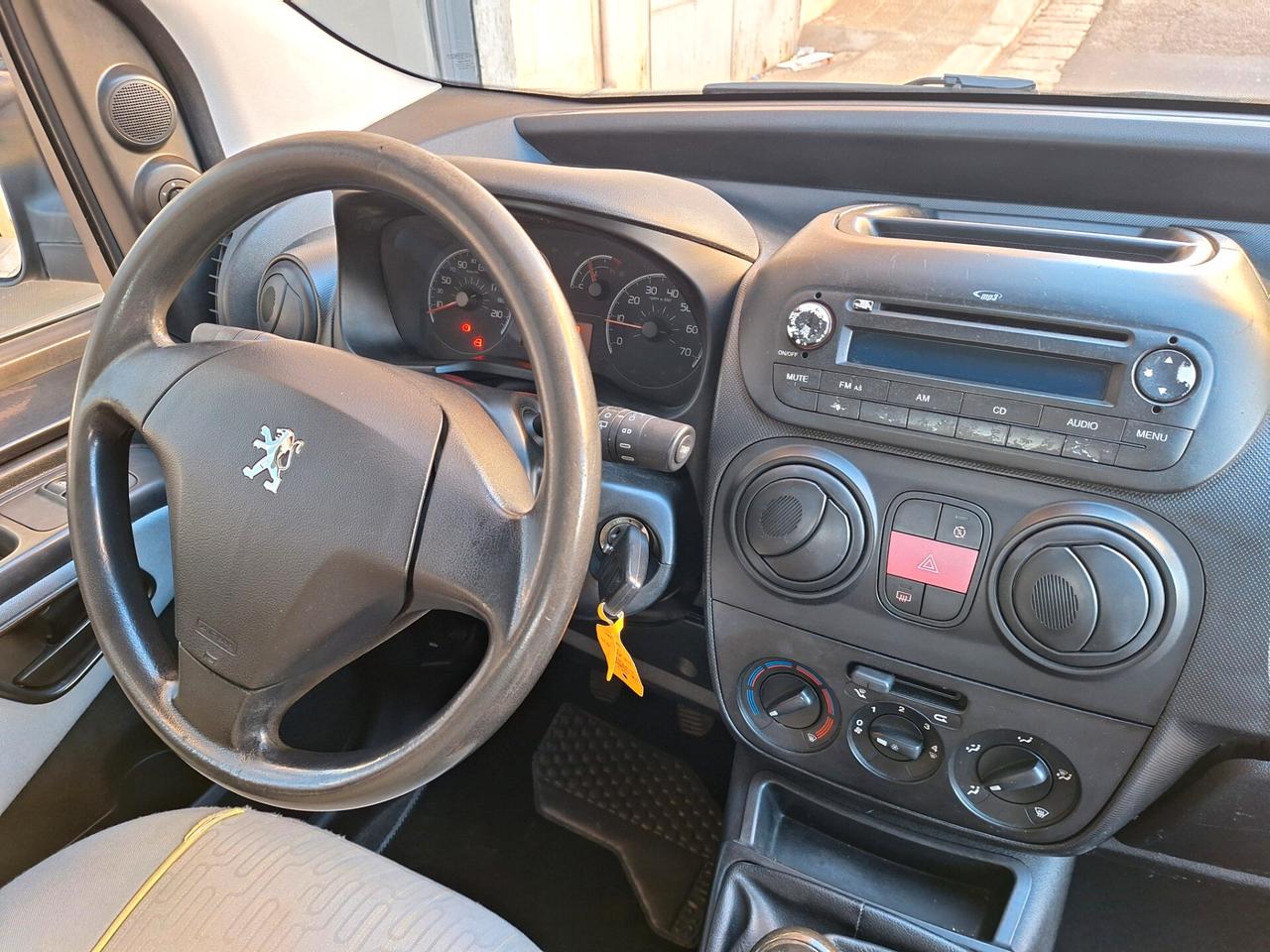 Peugeot Bipper Tepee 1.3 HDi 75 FAP Stop&Start Outdoor