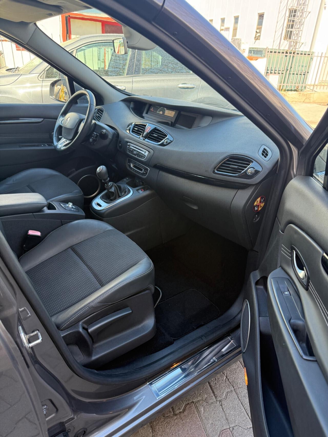 Renault Scenic X-Mod 1.6 dCi 130CV