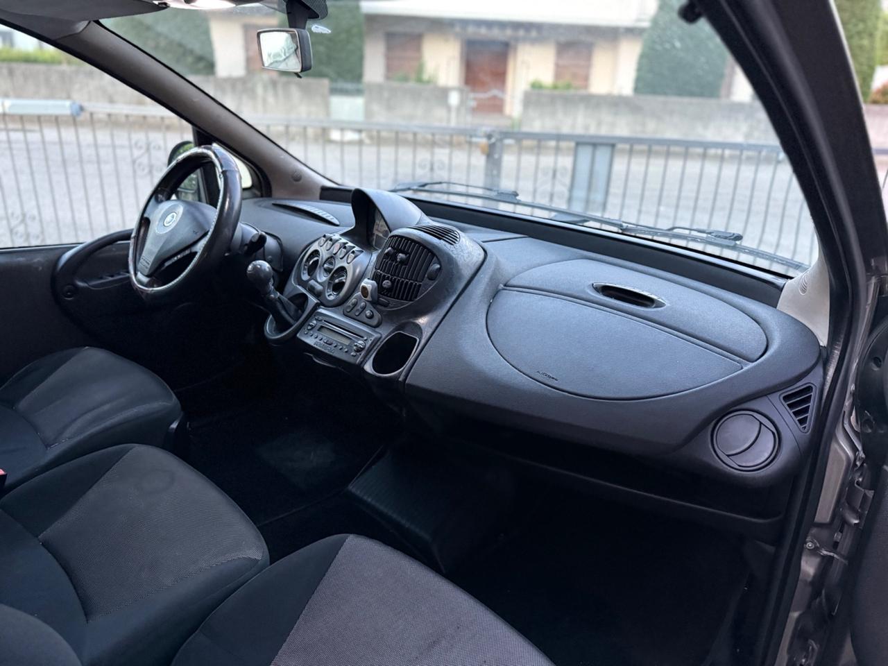 Fiat Multipla Benzina Metano Spaziosa Ed Economica Neopatentati