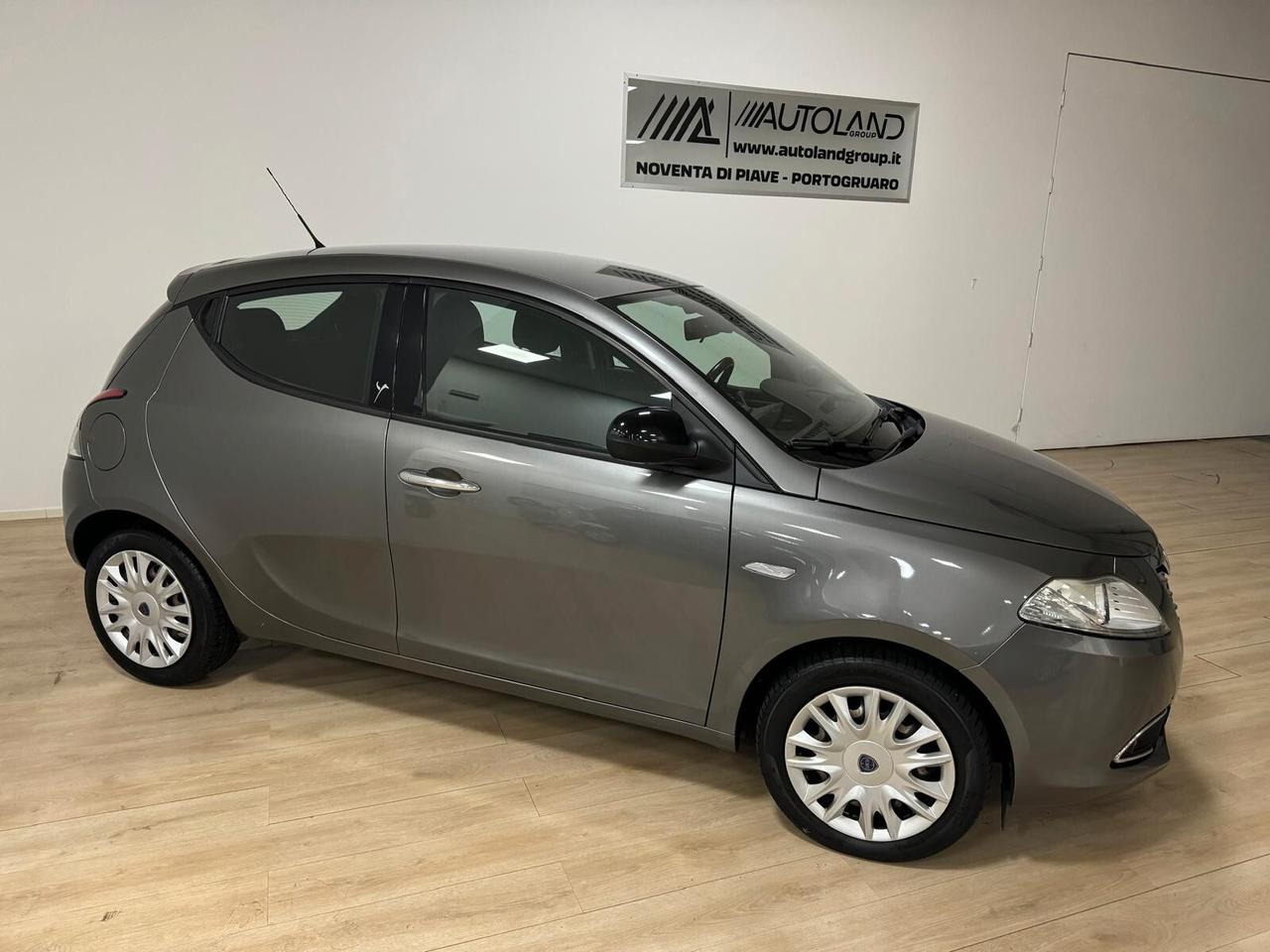 Lancia Ypsilon 1.3 MJT 16V 95 CV 5 porte *** NEOPATENTATI***