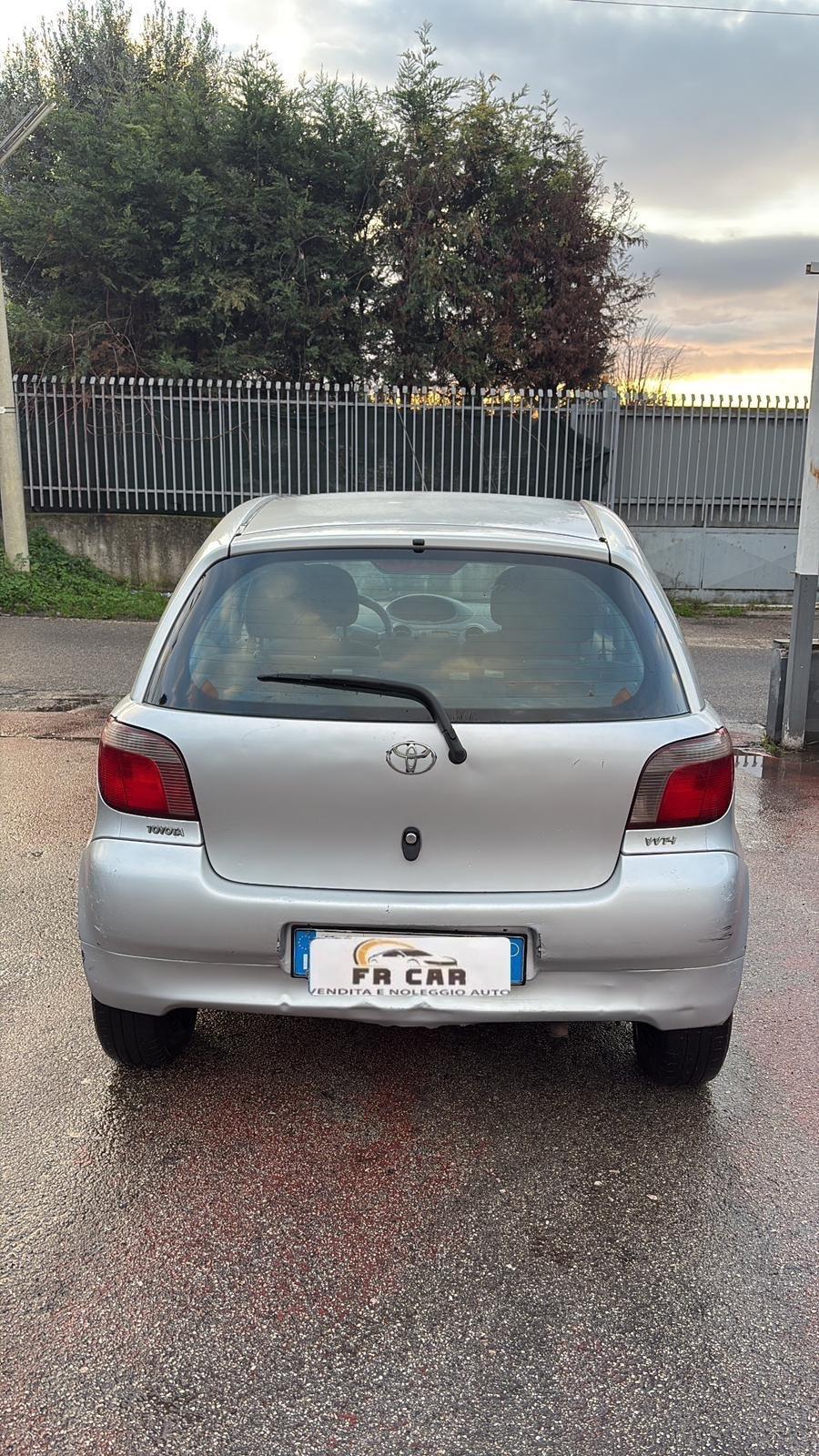 Toyota Yaris 1.0i 16V cat 5 porte