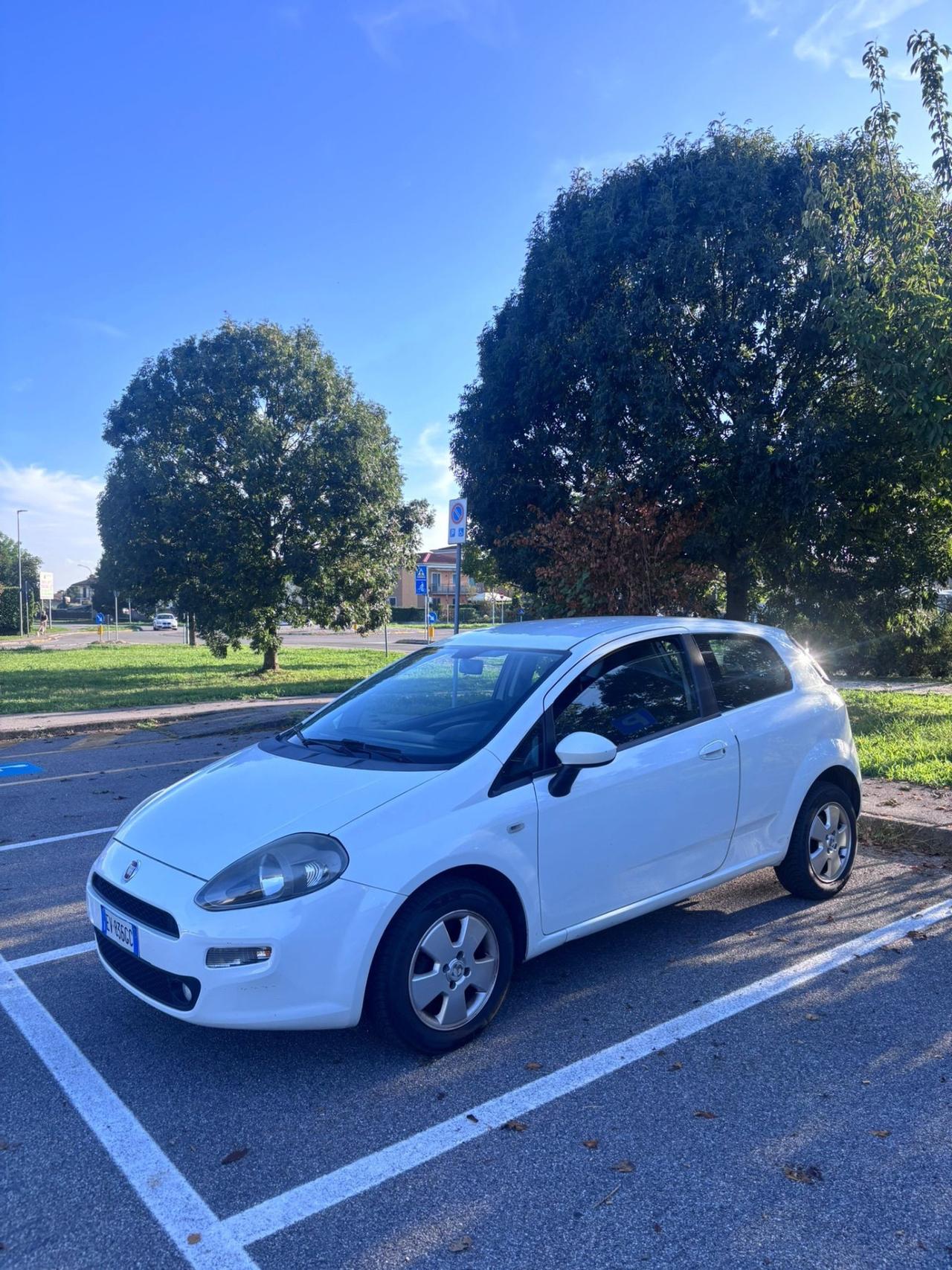 Fiat Punto 1.4 S&S 8V 3 porte Street