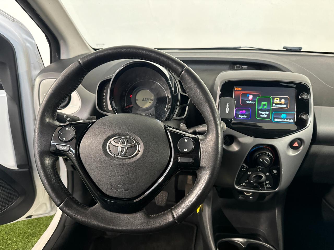 Aygo 5p 1.0 x-cite EURO6 AUTOMATICA TELECAMERA