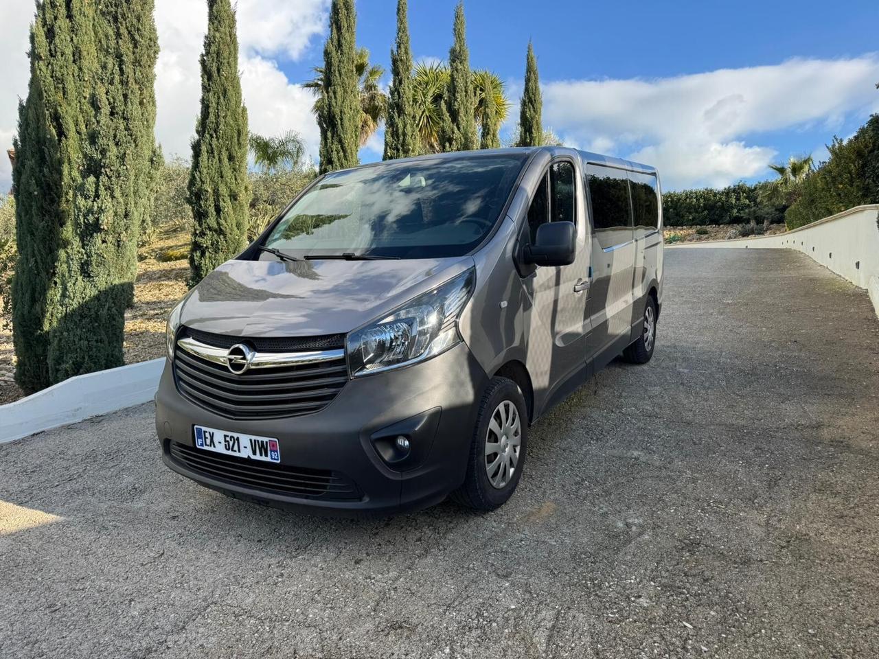 Opel Vivaro 27 1.6 CDTI biturbo 9 POSTI