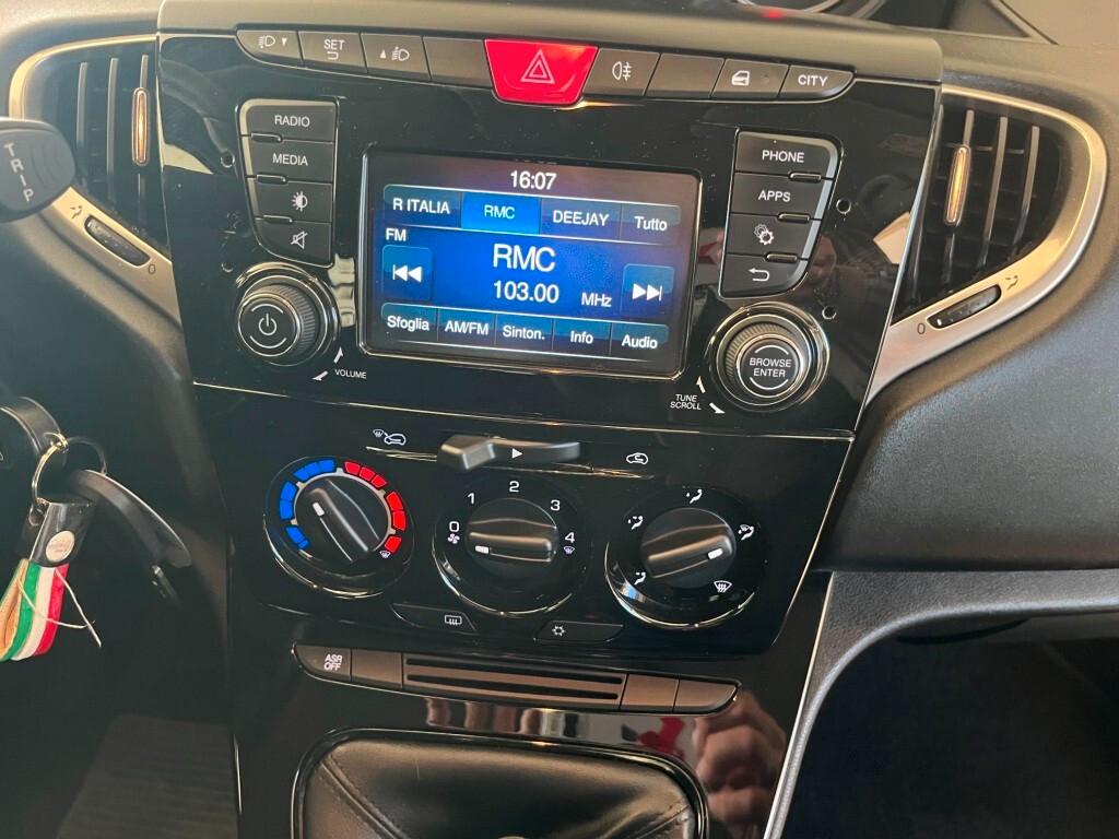 Lancia Ypsilon 1.2 69 Cv 5p Benzina