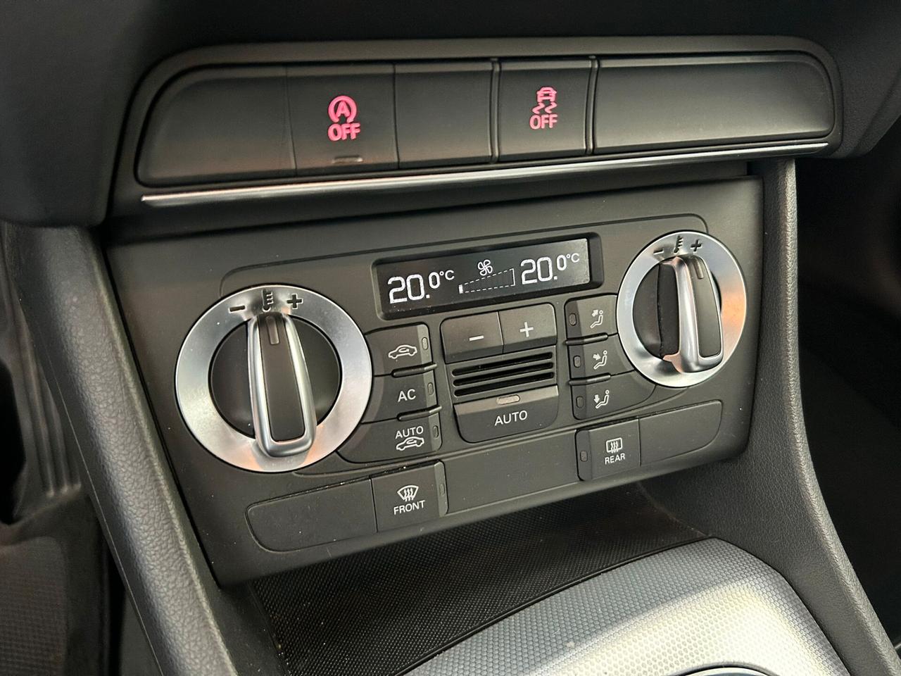 Audi Q3 2.0 TDI x neopatentati 2012