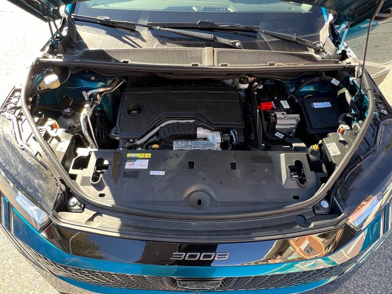 Peugeot 3008 Allure 1.2 136/145 MHEV #7449