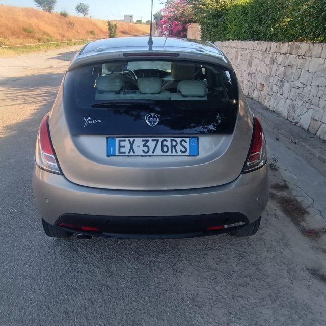 LANCIA Ypsilon 1.2 69 CV 5 porte GPL Ecochic Gold