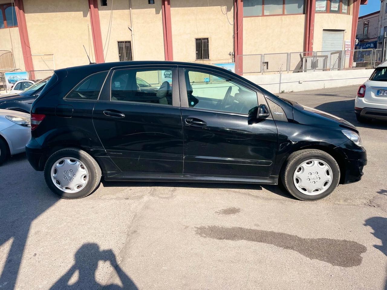 Mercedes-benz B 180 B 180 NGT BlueEFFICIENCY