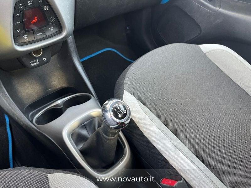 Toyota Aygo Aygo 5p 1.0 x-play my15