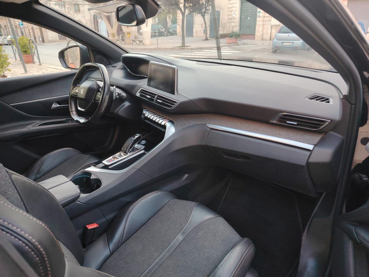 PEUGEOT 3008 1.6 HDI GT LINE