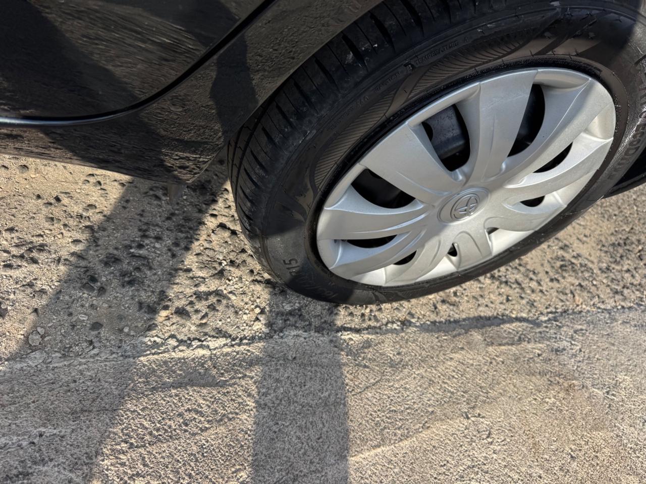Toyota Yaris 1.3 5 porte Sol NEOPATENTATI