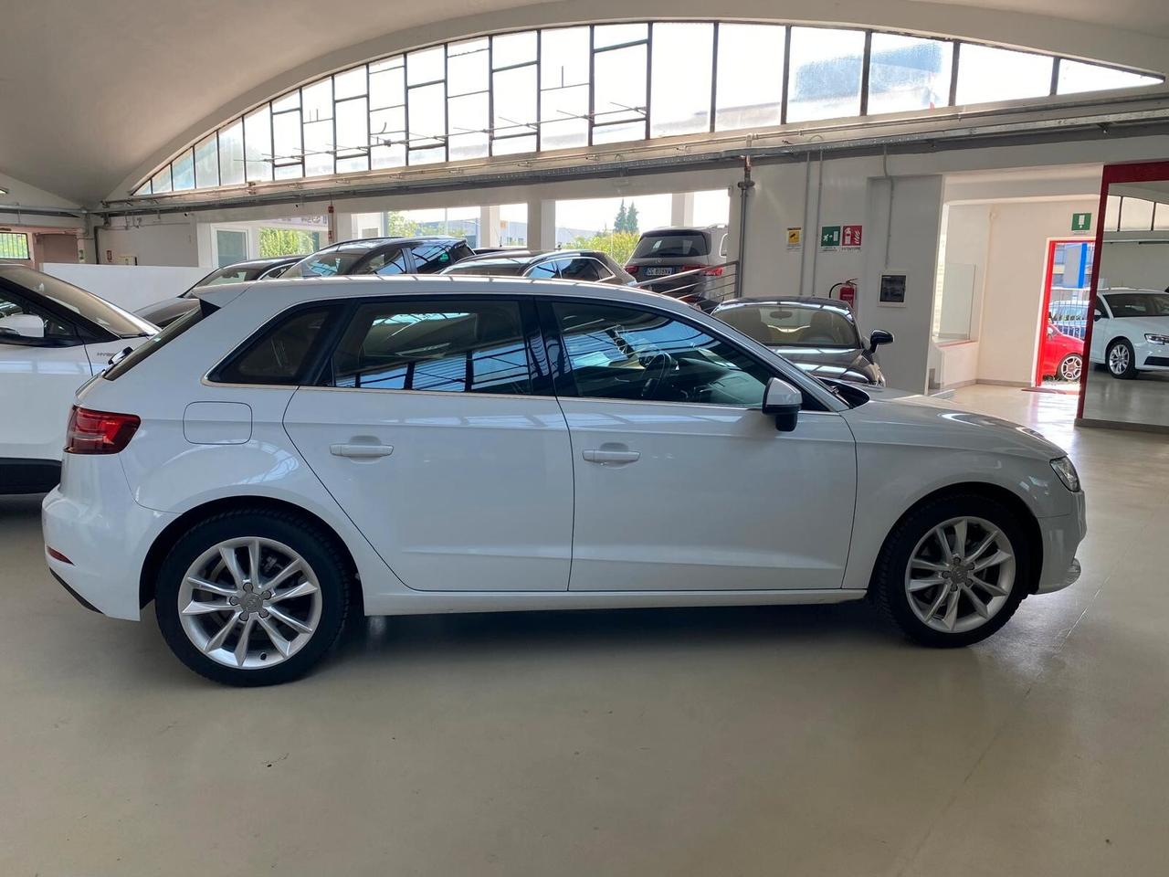 Audi A3 SPB 1.6 TDI S tronic Business