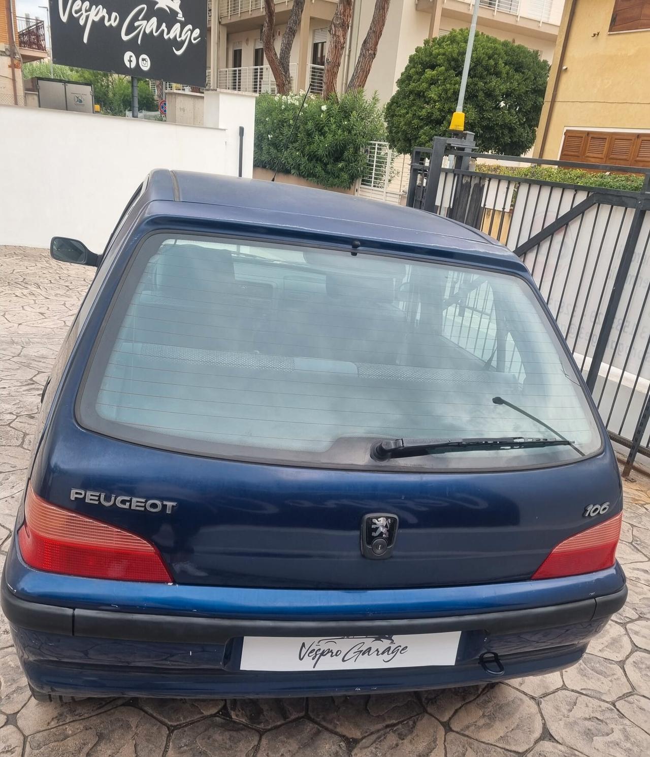 Peugeot 106