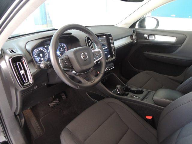 VOLVO XC40 T3 Geartronic Momentum Pro