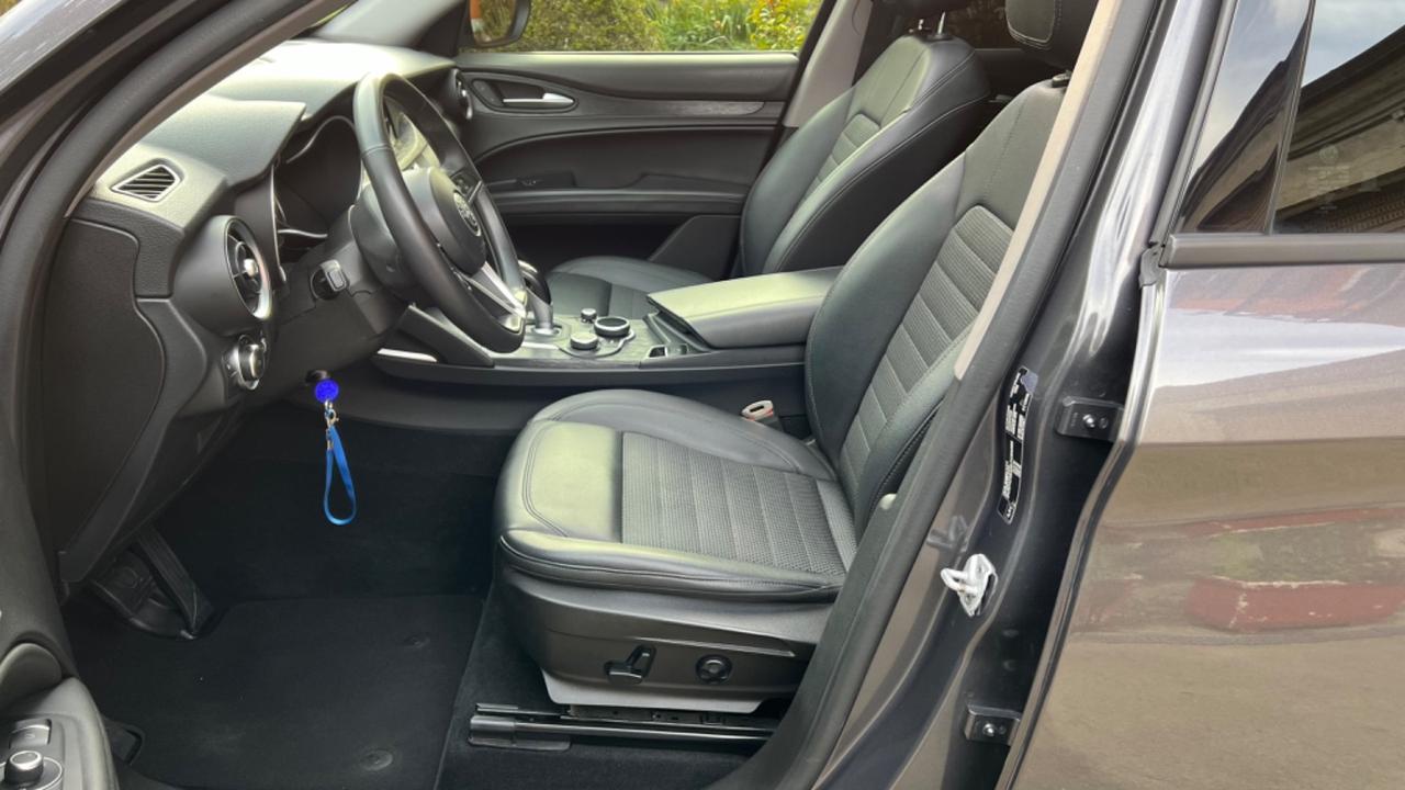 Alfa Romeo Stelvio 2.2 Turbodiesel 210 CV AT8 Q4 Executive