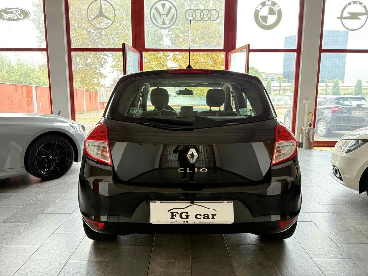 Renault Clio 1.2 5 porte Live! 75CV NEOPATENTATI