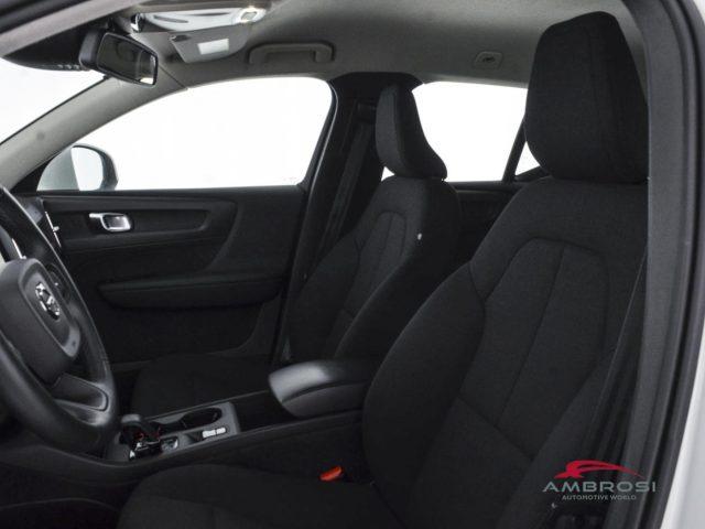 VOLVO XC40 T2 Momentum Core