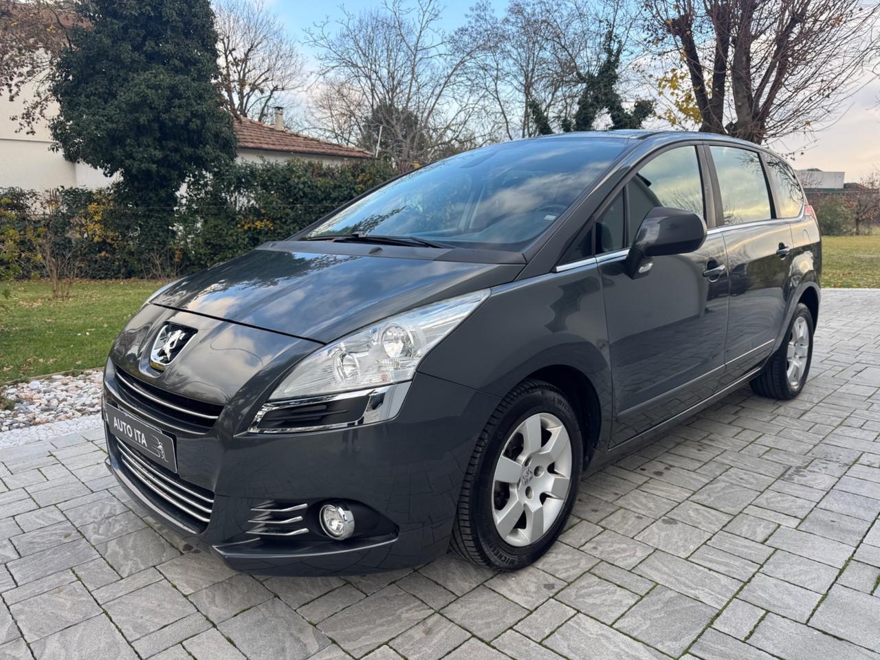 Peugeot 5008 1.6 HDi 112CV Business OK NEOPATENTATI