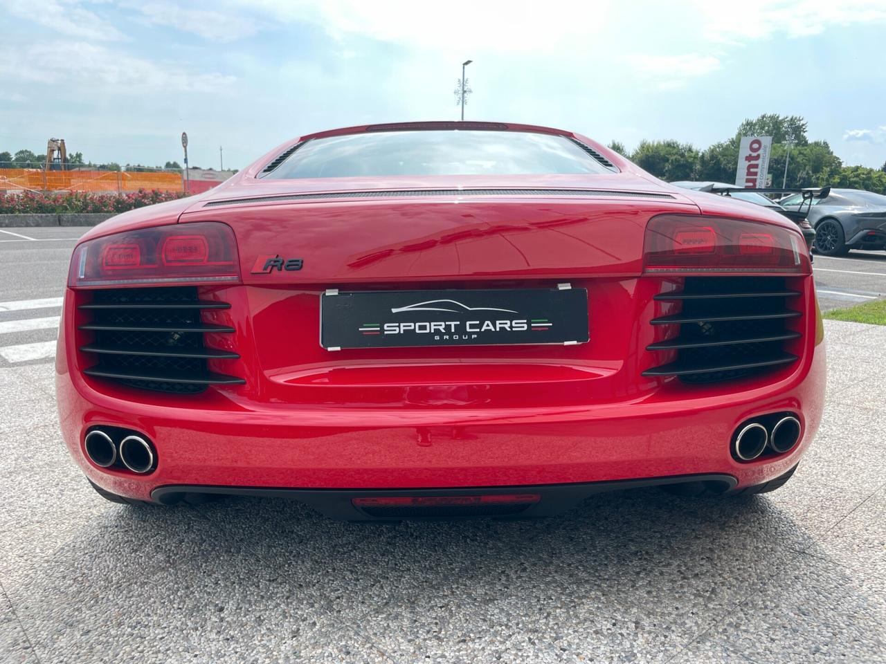 Audi R8 4.2 V8 Cambio MANUALE