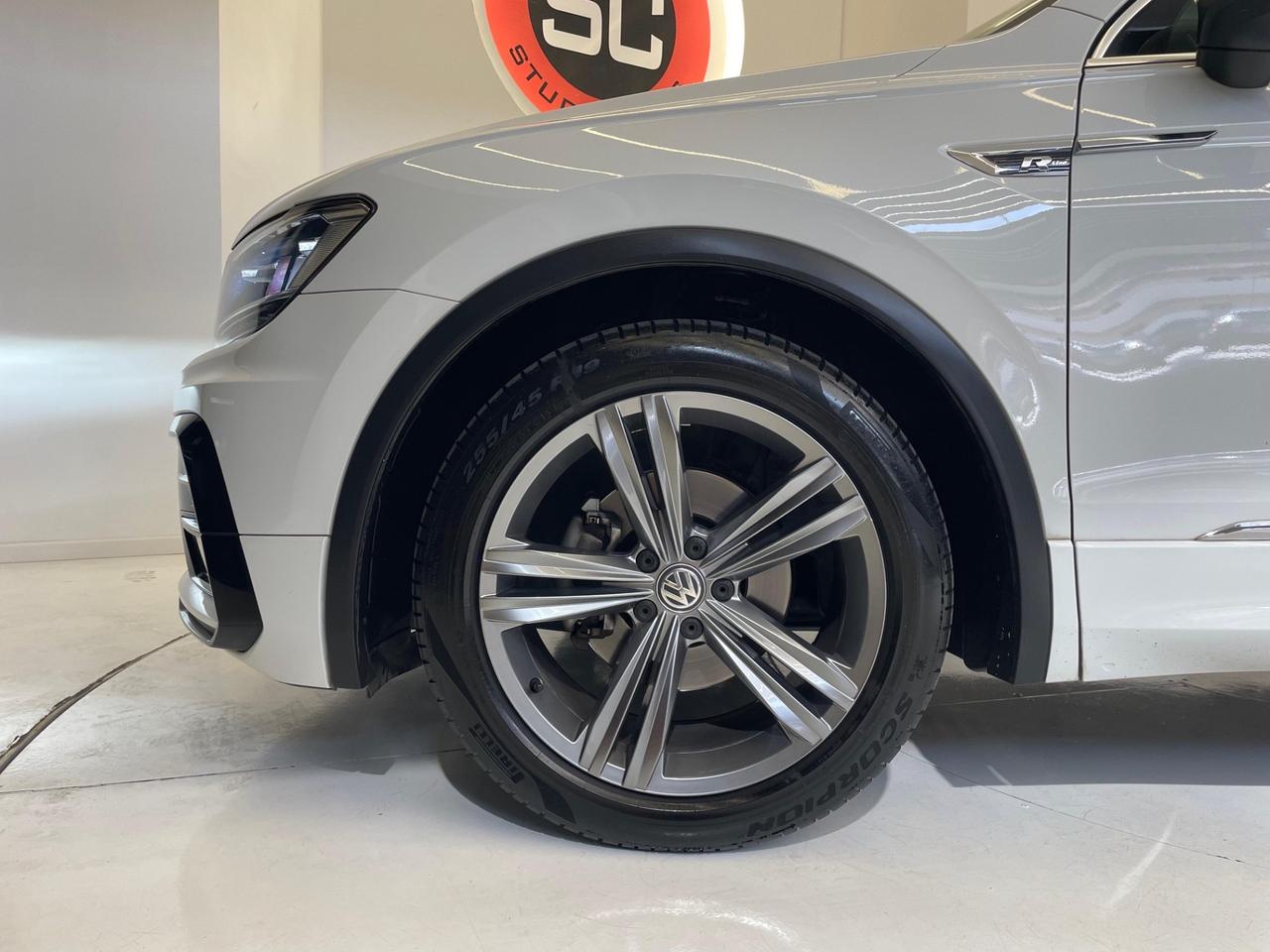 Volkswagen Tiguan 1.6 TDI R-LINE 115cv UNIPRO