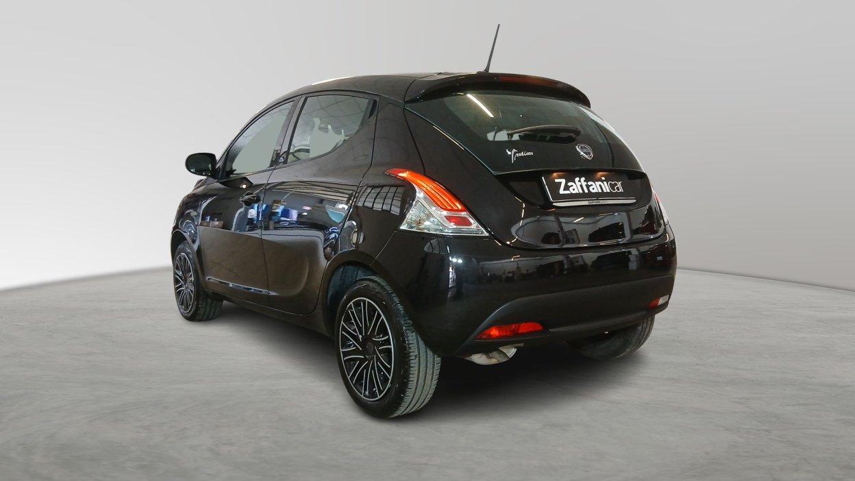 LANCIA Ypsilon 3ª serie - Ypsilon 1.2 69 CV 5 porte GPL Ecochic Black and Noir