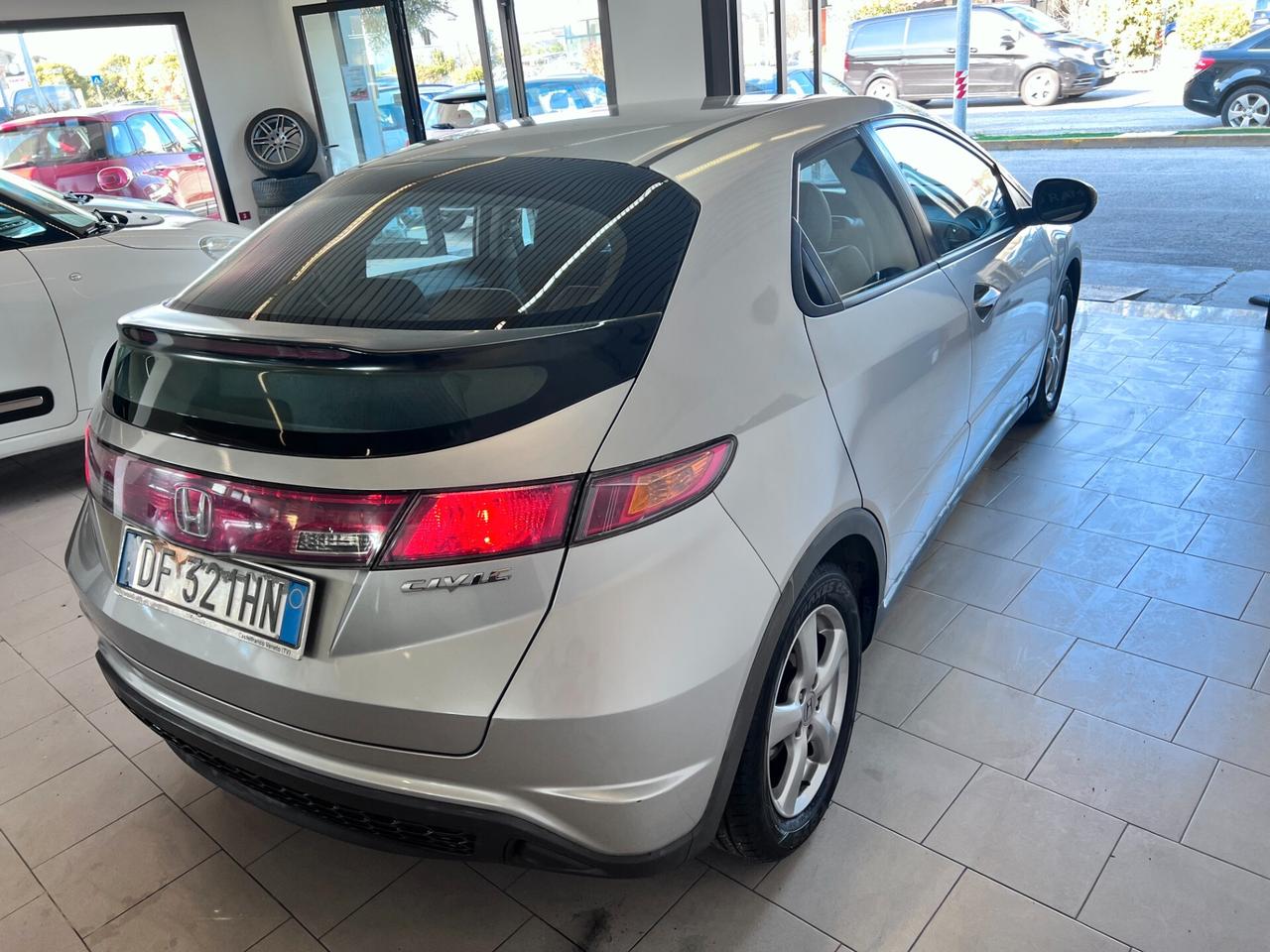 Honda Civic 1.4 i-DSi 5p. Sport