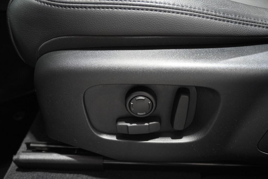 LAND ROVER RANGE ROVER VELAR 2.0D I4 204CV AUTO AWD S ( FARI LED - COCKPIT - TETTO PANORAMICO APR. - PELLE - ADAPTIVE CRUISE - NAVI - MIRROR - PDC - TELECAMERA POST. - CERCHI 19 )