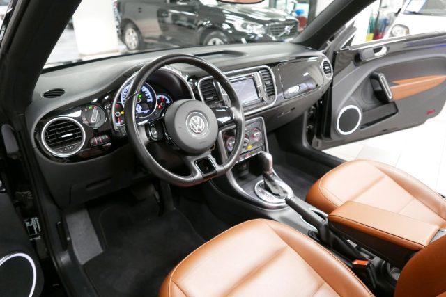 VOLKSWAGEN Maggiolino Cabrio 2.0 TDI DSG Design BlueMotion Technology