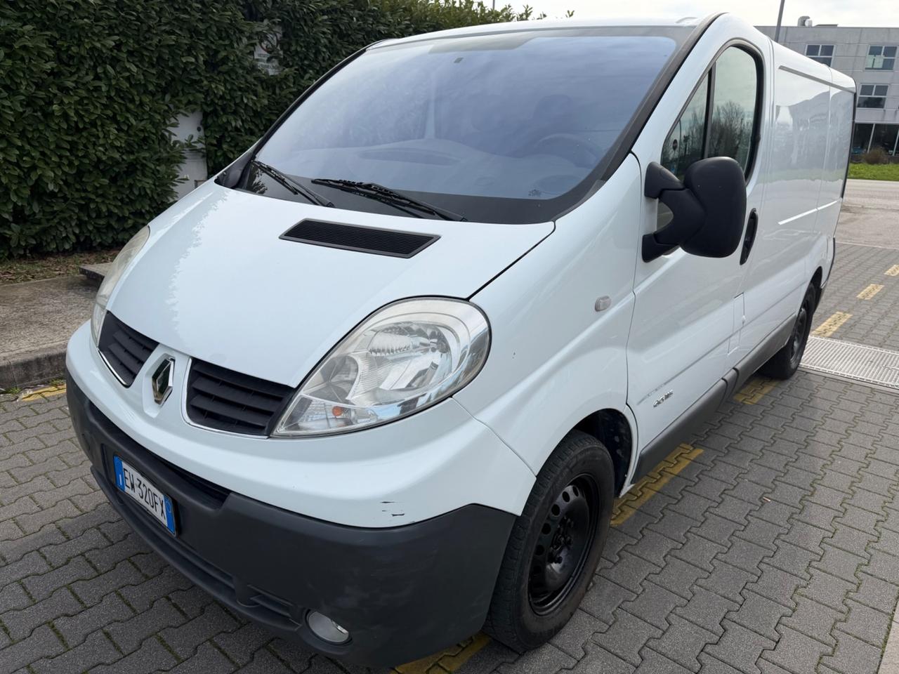 Renault trafic 2014 diesel 2.0 GANCIO TRAINO
