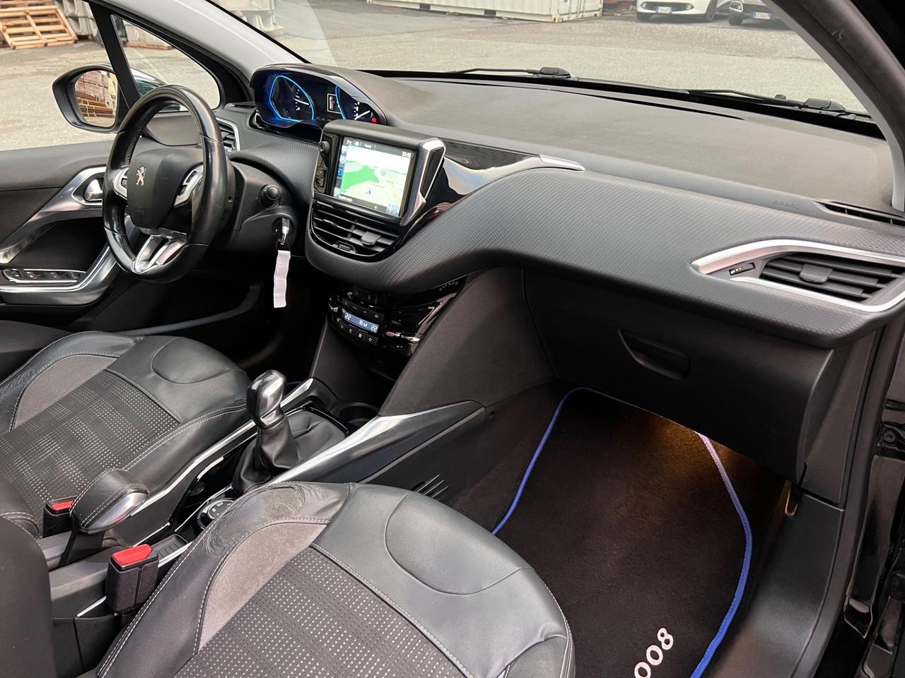 Peugeot 2008 1.6 e-HDi 92 CV Stop&Start Urban Cross