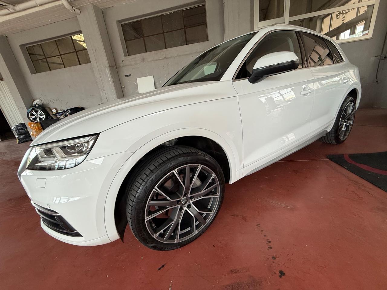 Audi Q5 2.0 TDI 190 CV quattro S tronic line plus solo da Qualitycars Pescara