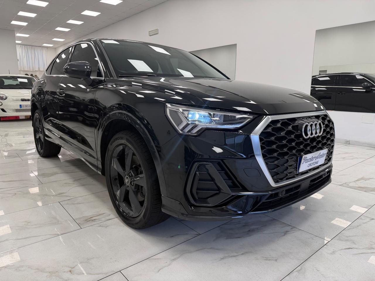 Audi Q3 SPB 45 TFSI e S tronic Business Plus