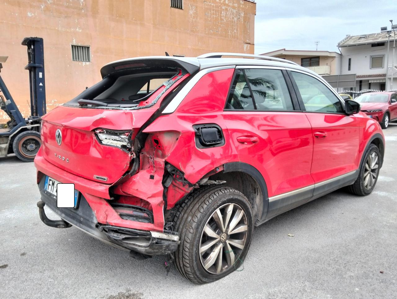 VW T-Roc 2.0 TDI 150cv DSG 4x4 2018 SINISTRATA
