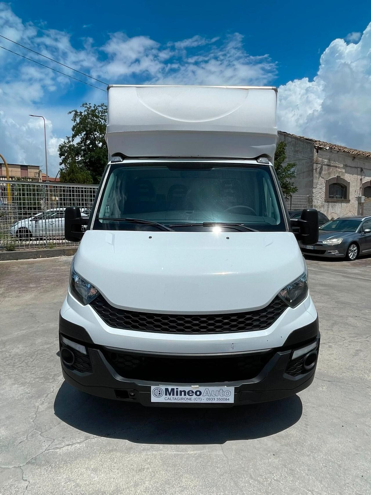 IVECO DAILY FURGONE CASSA E SPONDA IDRAULICA 35C13