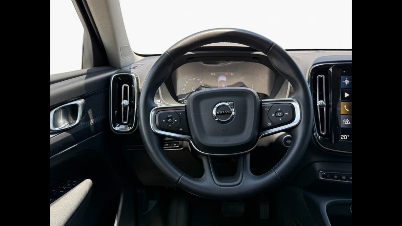 VOLVO XC40 - XC40 1.5 t5 phev Inscription Expression auto my21