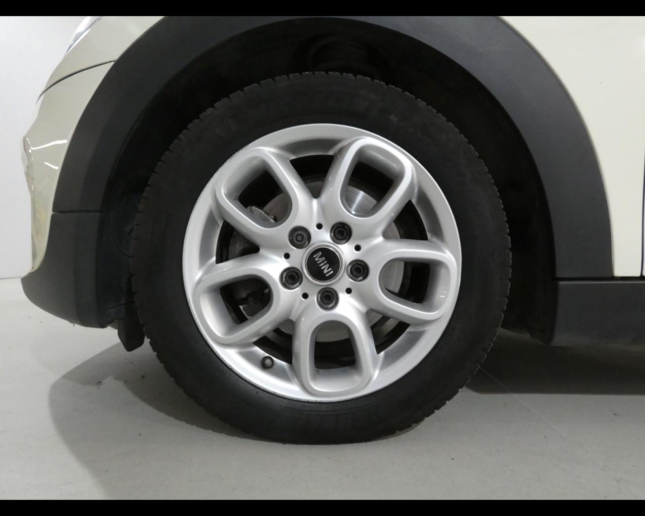 MINI Mini 5 porte (F55) - Mini 1.5 Cooper D Hype 5 porte