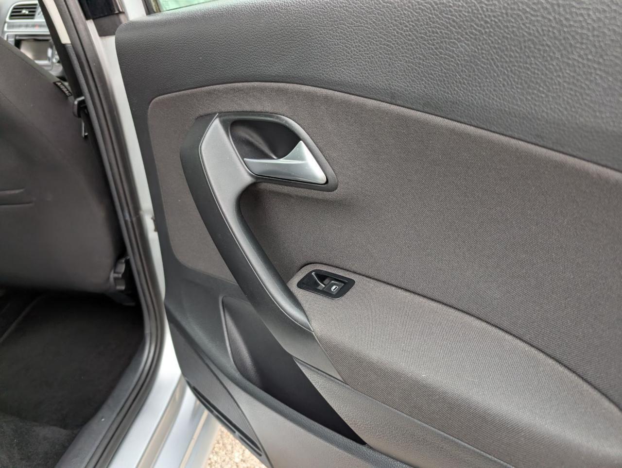 Volkswagen Polo 1.4 Tdi 5 P. Neopatentati Diesel Euro 6 Comfortline 75cv