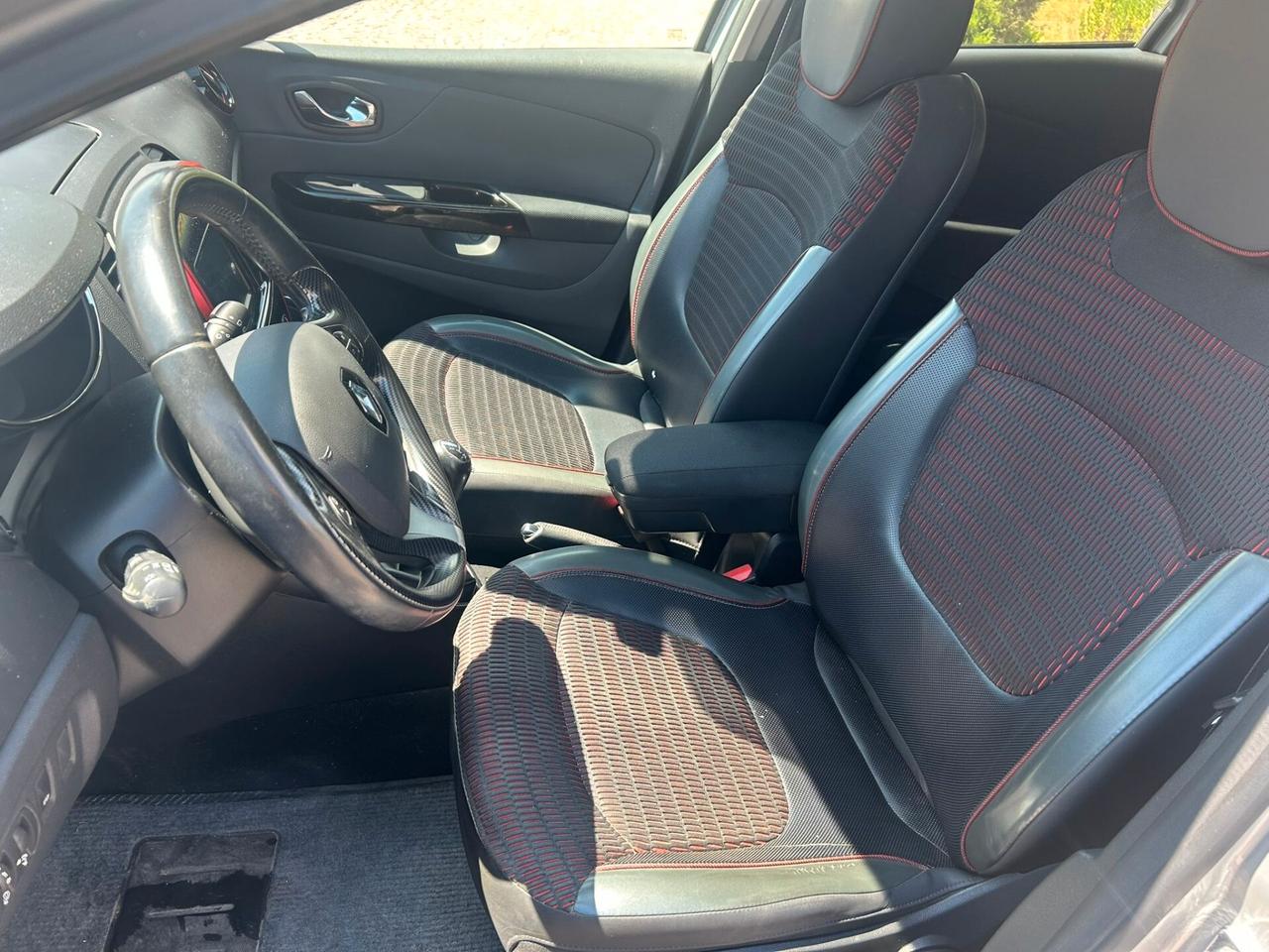 Renault Captur 1.5 dCi 90 CV