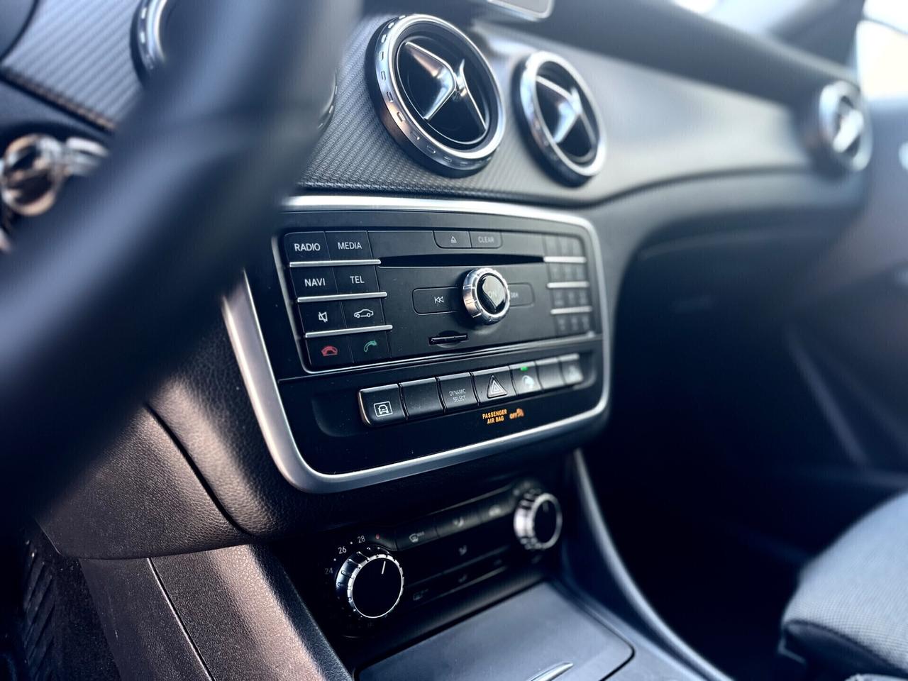 GLA 200 (136cv) MOTORE MERCEDES 4MATIC*AUTOMATICO