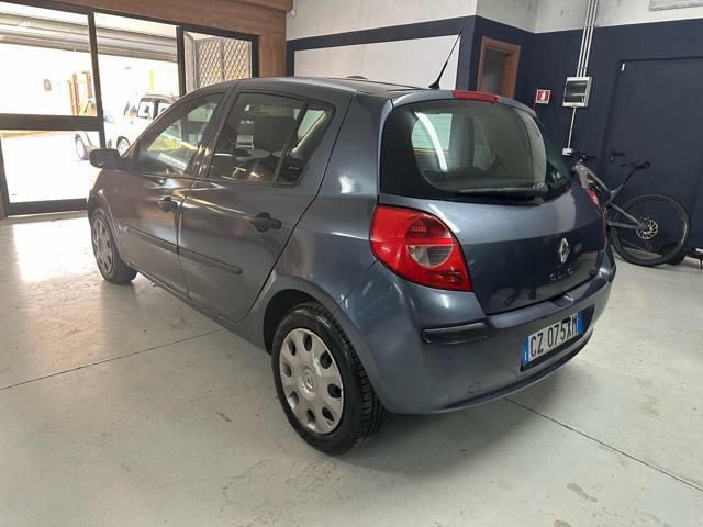 RENAULT Clio 1.2 16V 5 porte Dynamique