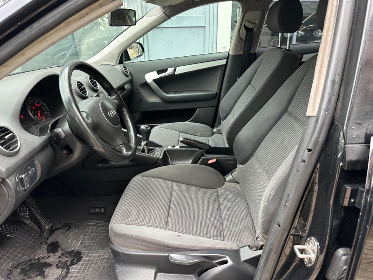 Audi A3 SPB 1.9 TDI F.AP. Ambiente Gancio traino