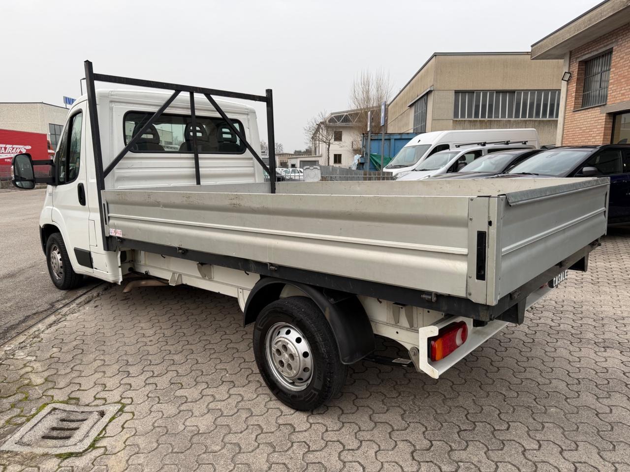Peugeot Boxer 35 2.2 BlueHDi 140 S&S PL Cabinato
