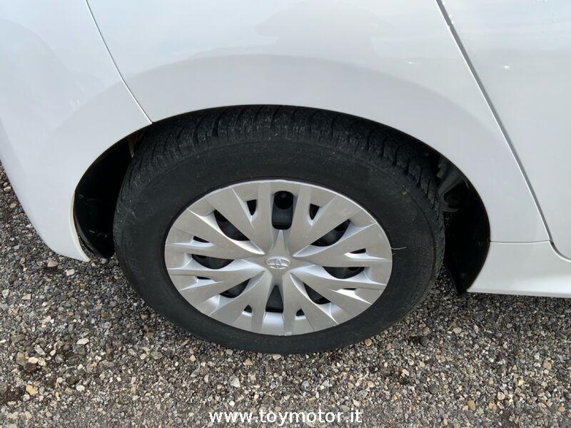 Toyota Yaris 4ª serie 1.5 Hybrid 5 porte Active