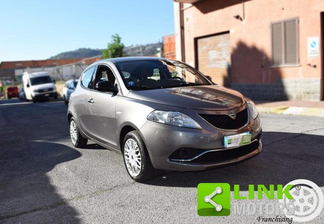 LANCIA Ypsilon 1.2 69 CV 5 porte PER NEOPATENTATI !!!