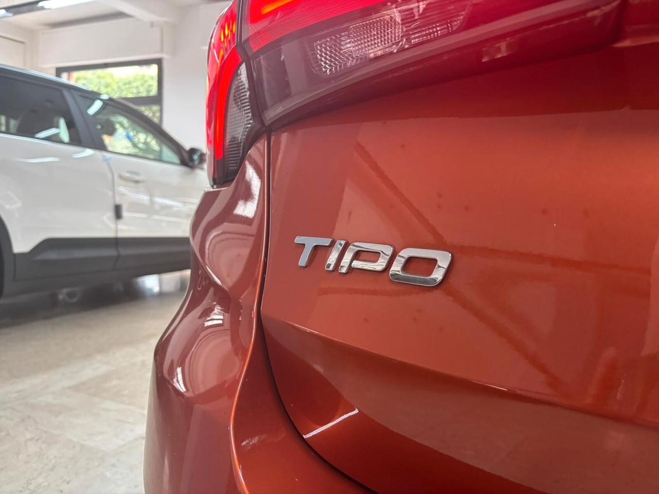 Fiat Tipo 1.6 130cv M-Jet SW Cross Plus